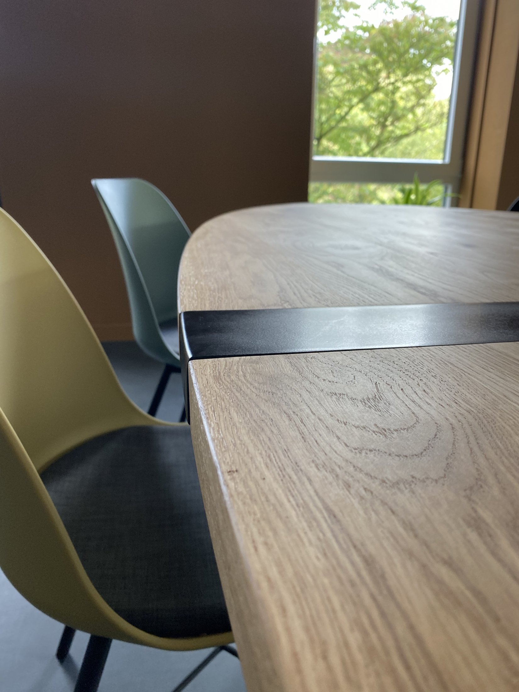 Ovale tafels - tuls-meubel-design-ovale-tafel-jacques-3