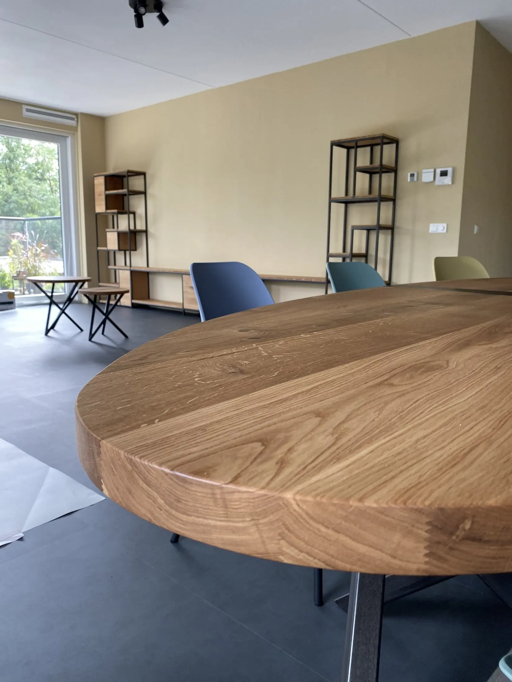 Ovale tafels - tuls-meubel-design-ovale-tafel-jacques-5