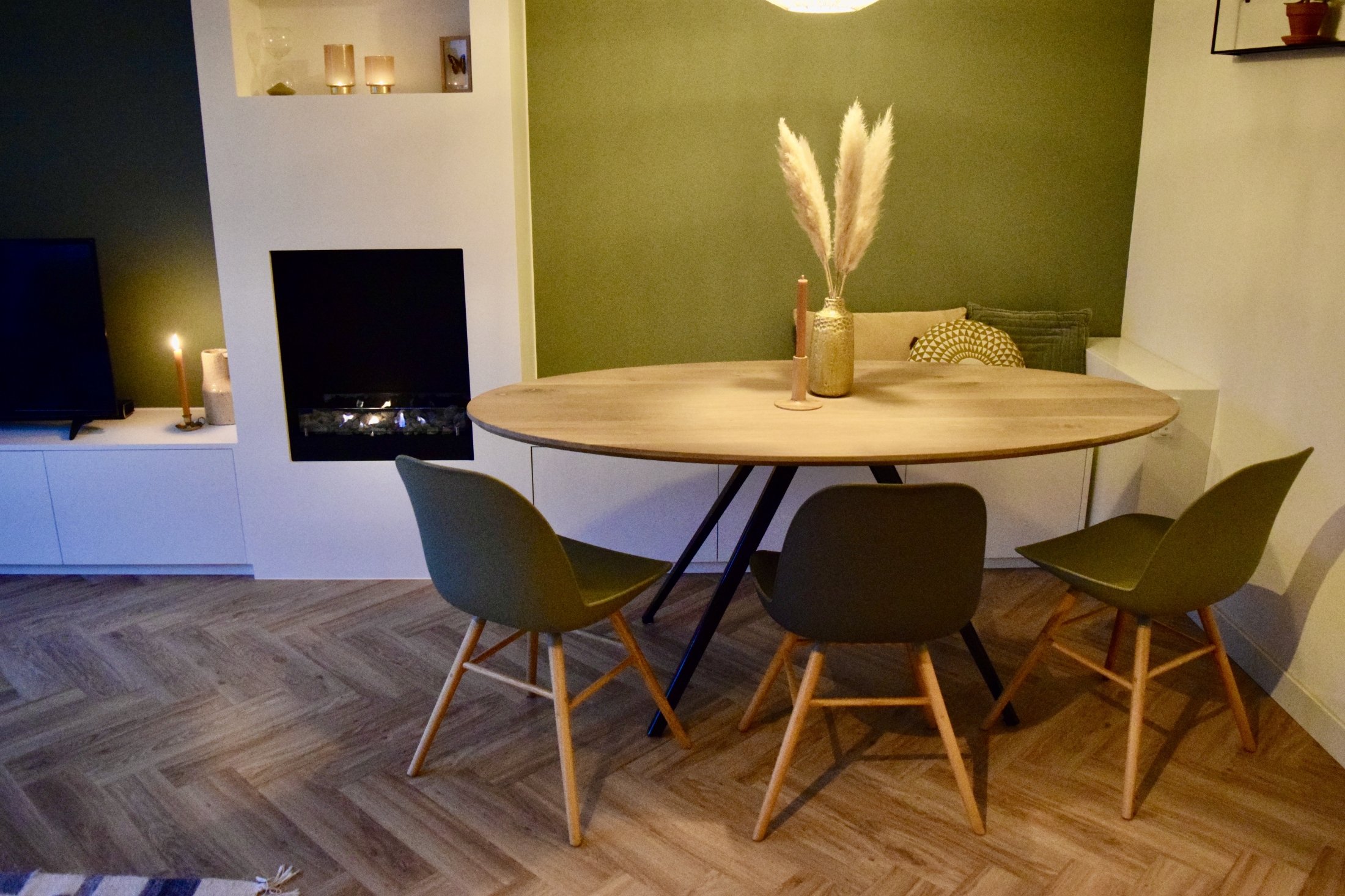 tuls-meubel-design-ovale-tafel-noud-2