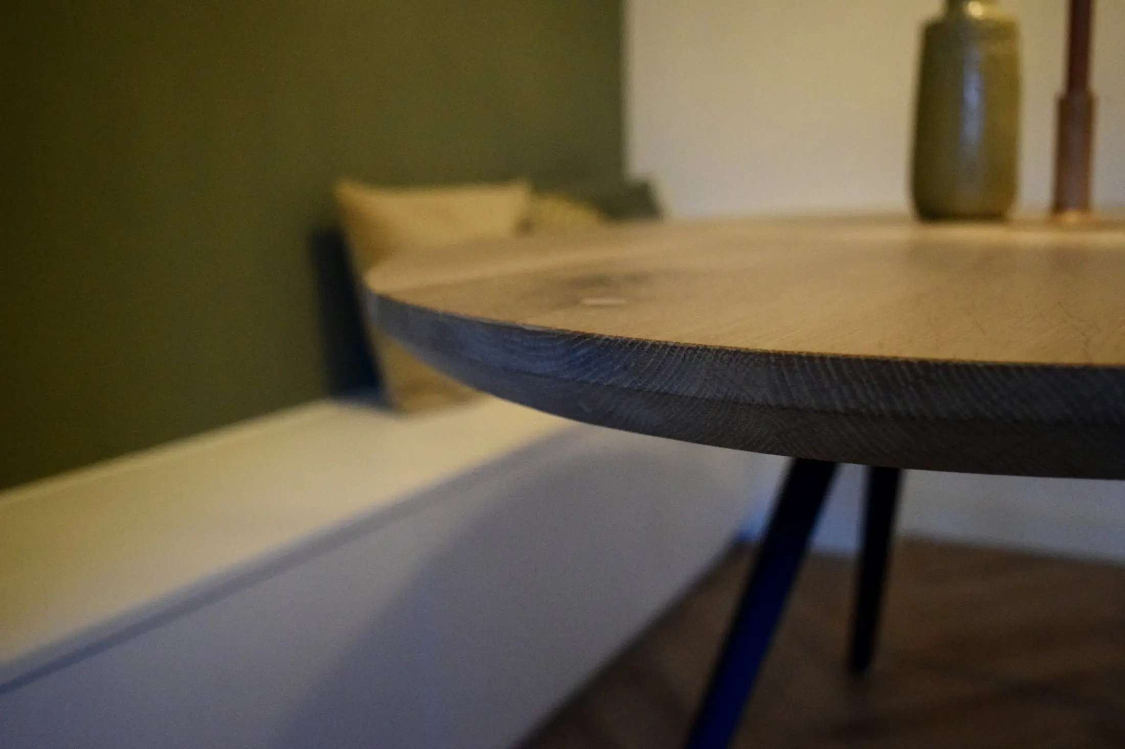 tuls-meubel-design-ovale-tafel-noud-3
