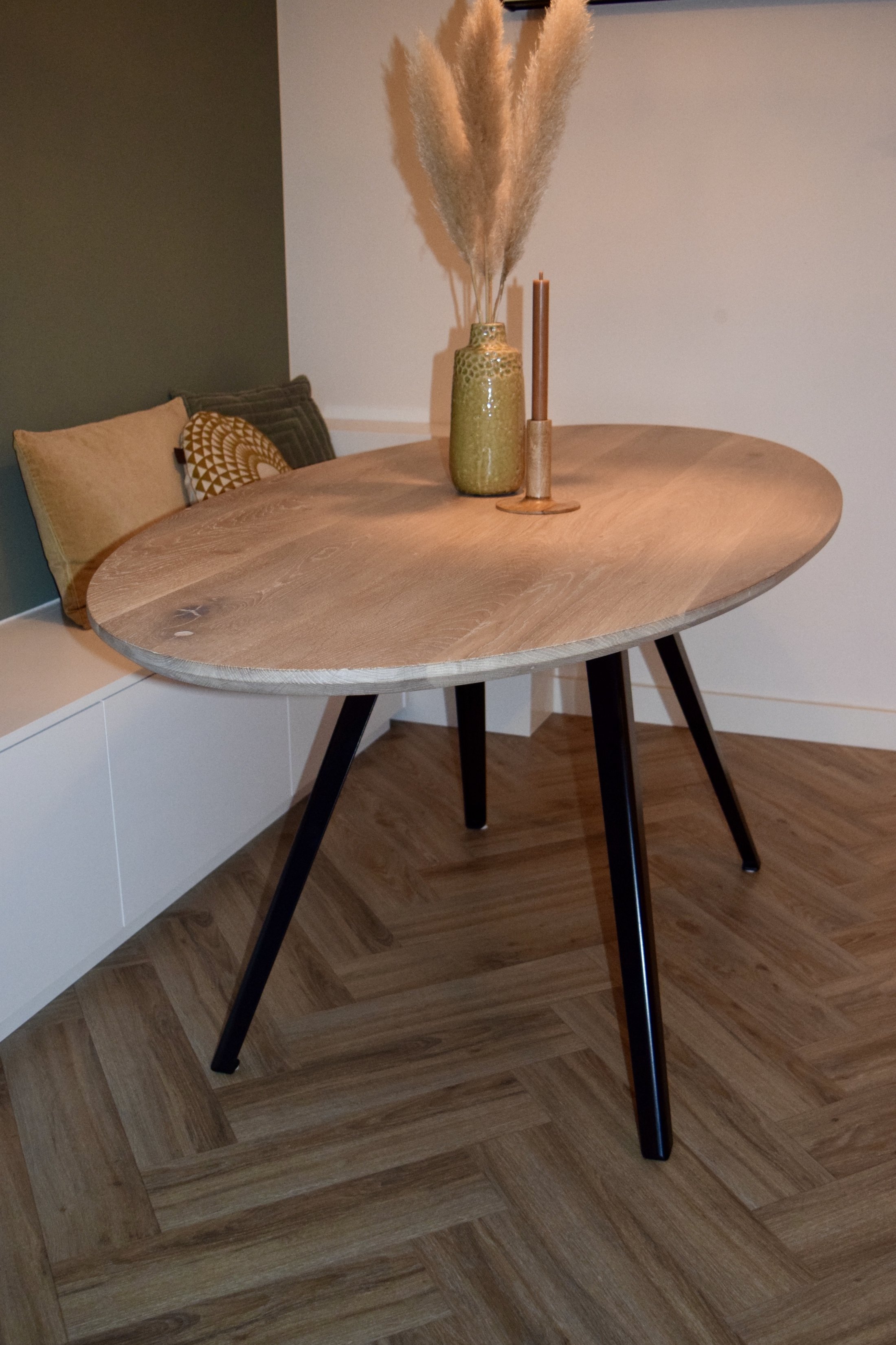 Ovale tafels - tuls-meubel-design-ovale-tafel-noud-5